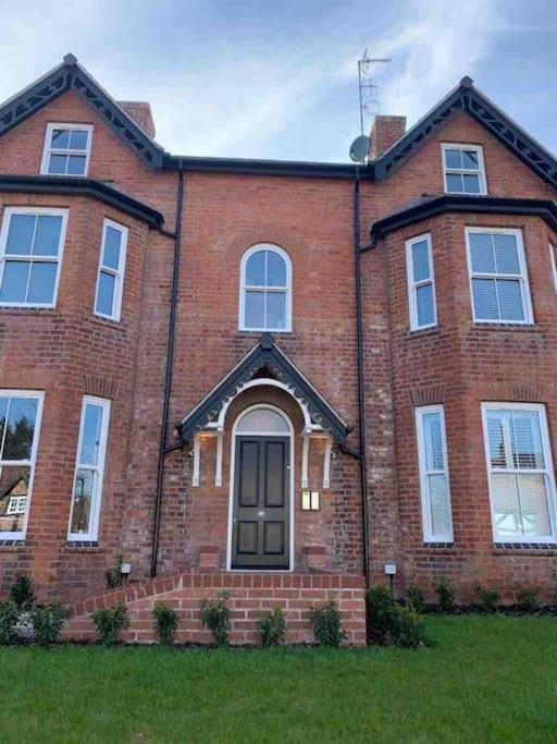 Boutique Luxury Apartment, High St, Henley-In-Arden מראה חיצוני תמונה